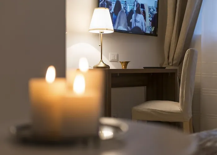 Aruna Apartment *